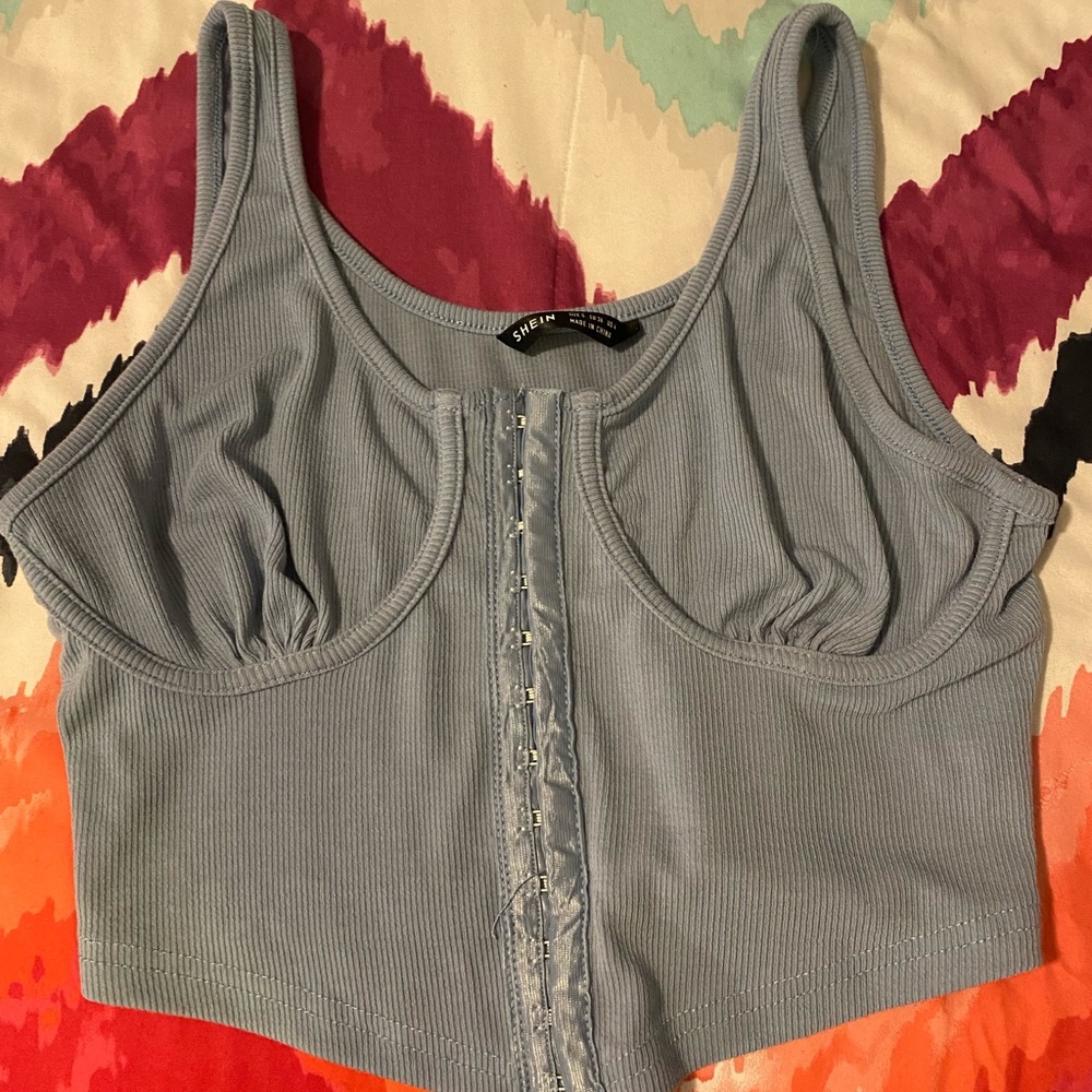 Juniors tops
